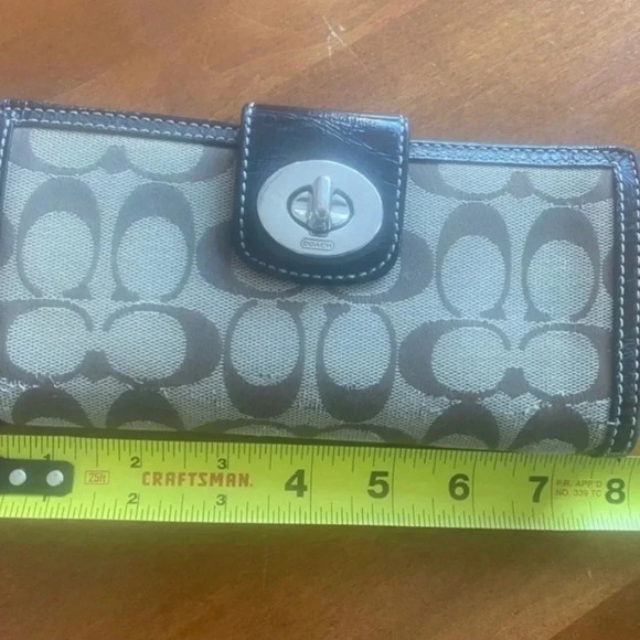 Coach Signature Brown/Beige Canvas Turn-lock Checkbook Wallet w/ Change-purse. - Picture 5 of 8